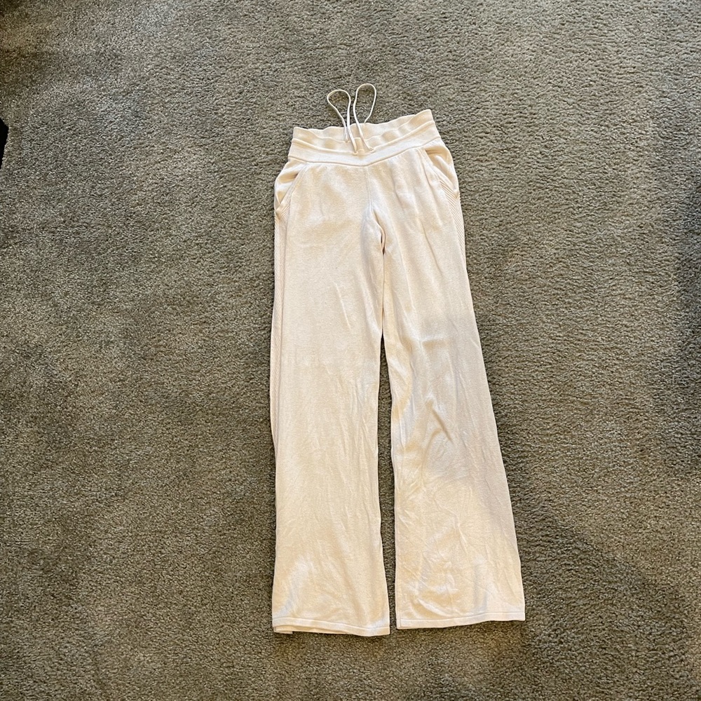 Lululemon athletica • knit straight leg pants